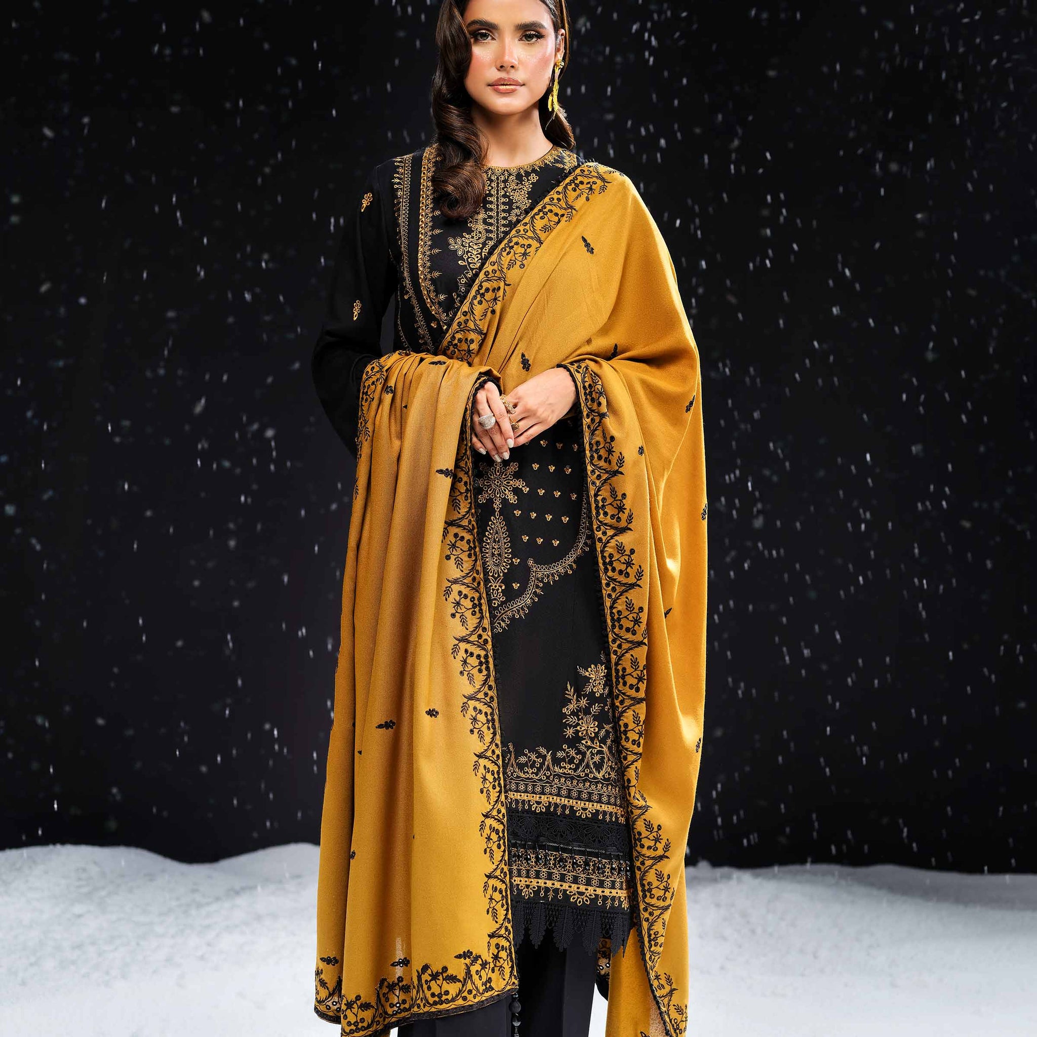 Nishat Linen | Naqsh Winter 2024 | Suit - 42404366