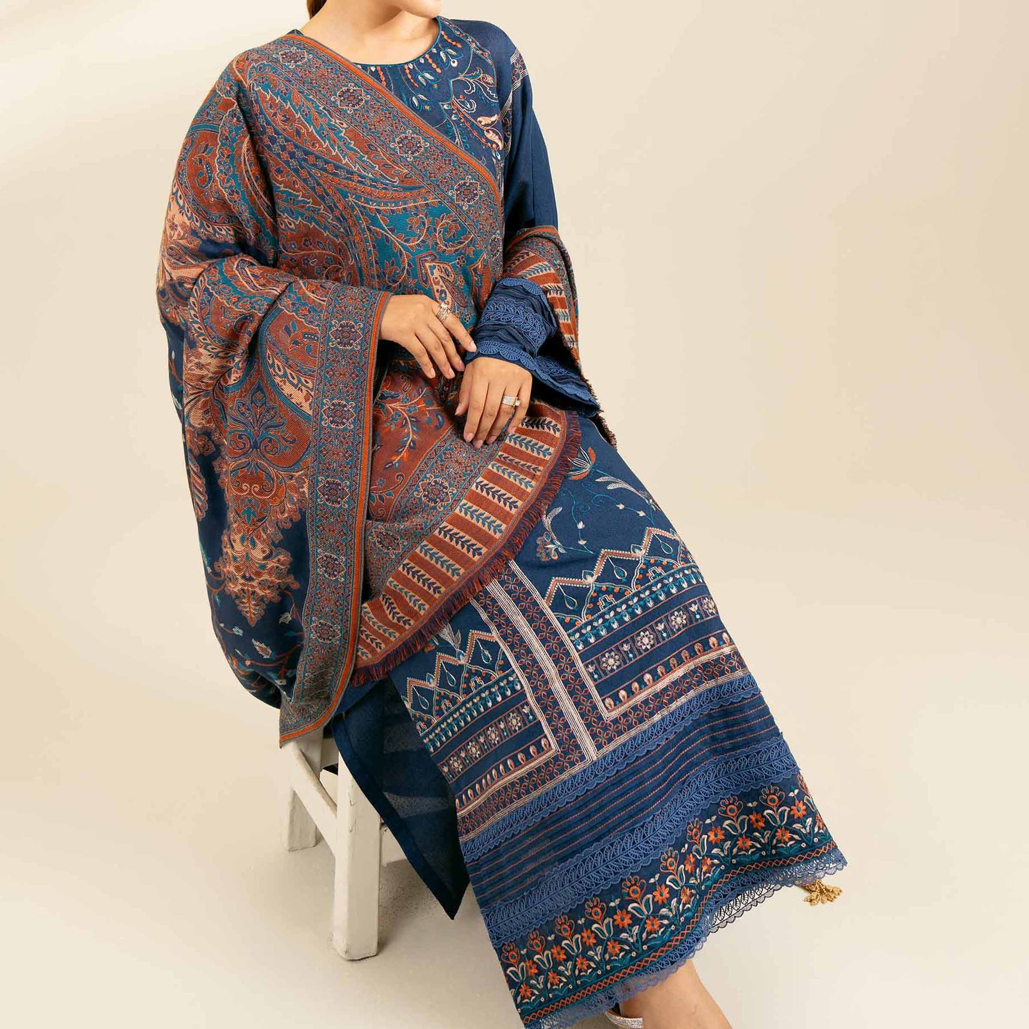 Nishat Linen | Naqsh Winter 2024 | Suit - 42404386