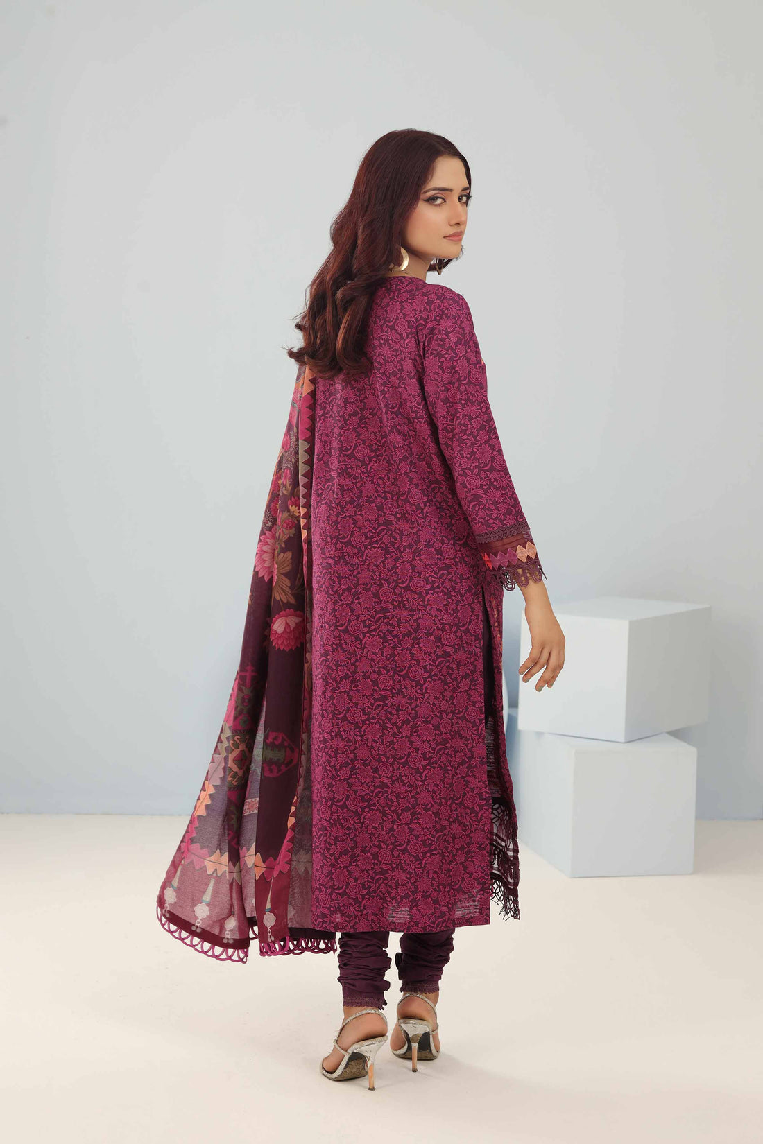 Nishat Linen | Naqsh Winter 2024 | Suit - 42404398