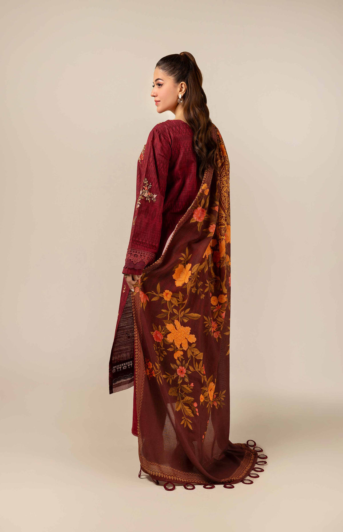 Nishat Linen | Naqsh Winter 2024 | Suit - 42404401