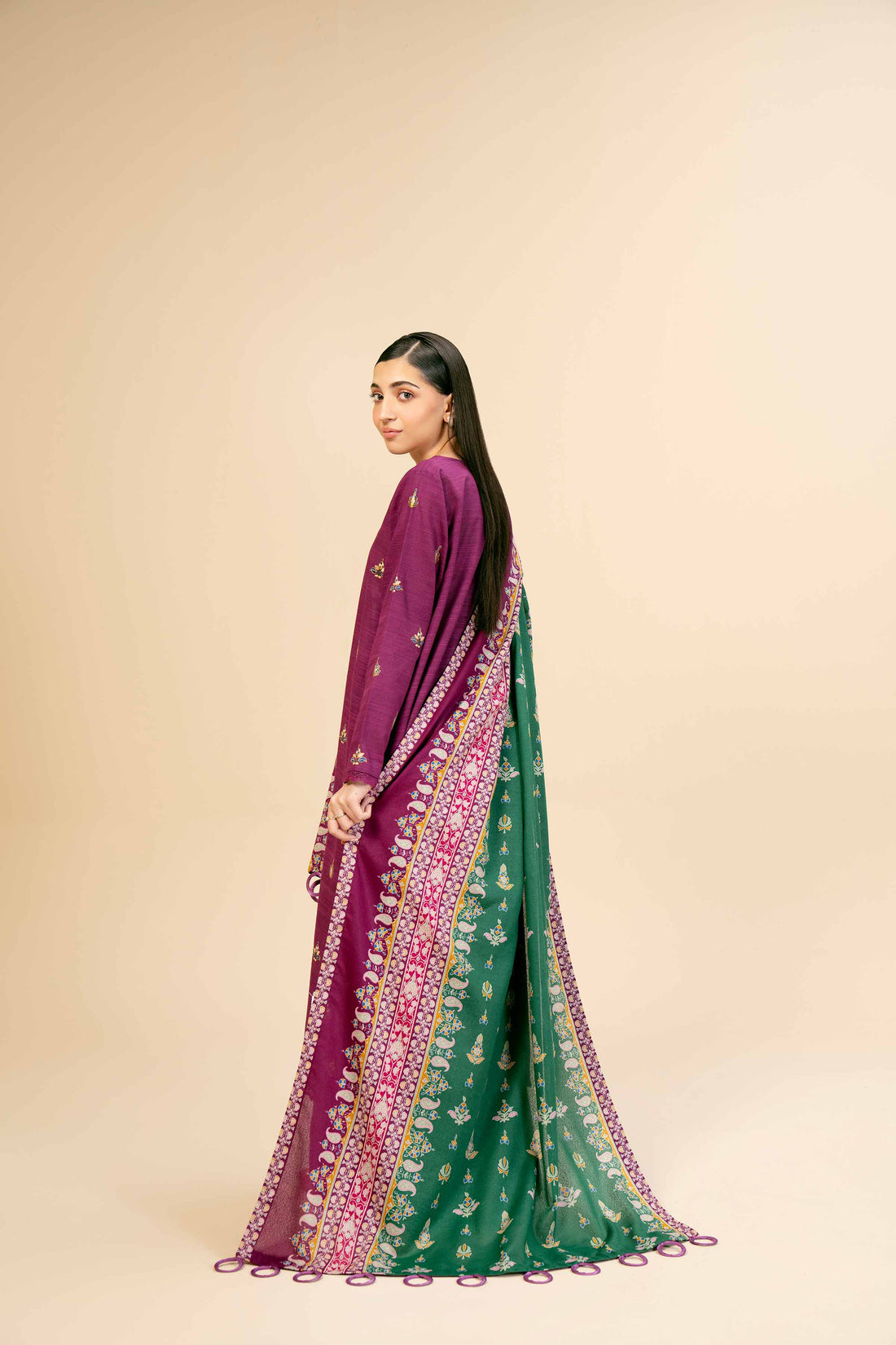 Nishat Linen | Naqsh Winter 2024 | Suit - 42404574