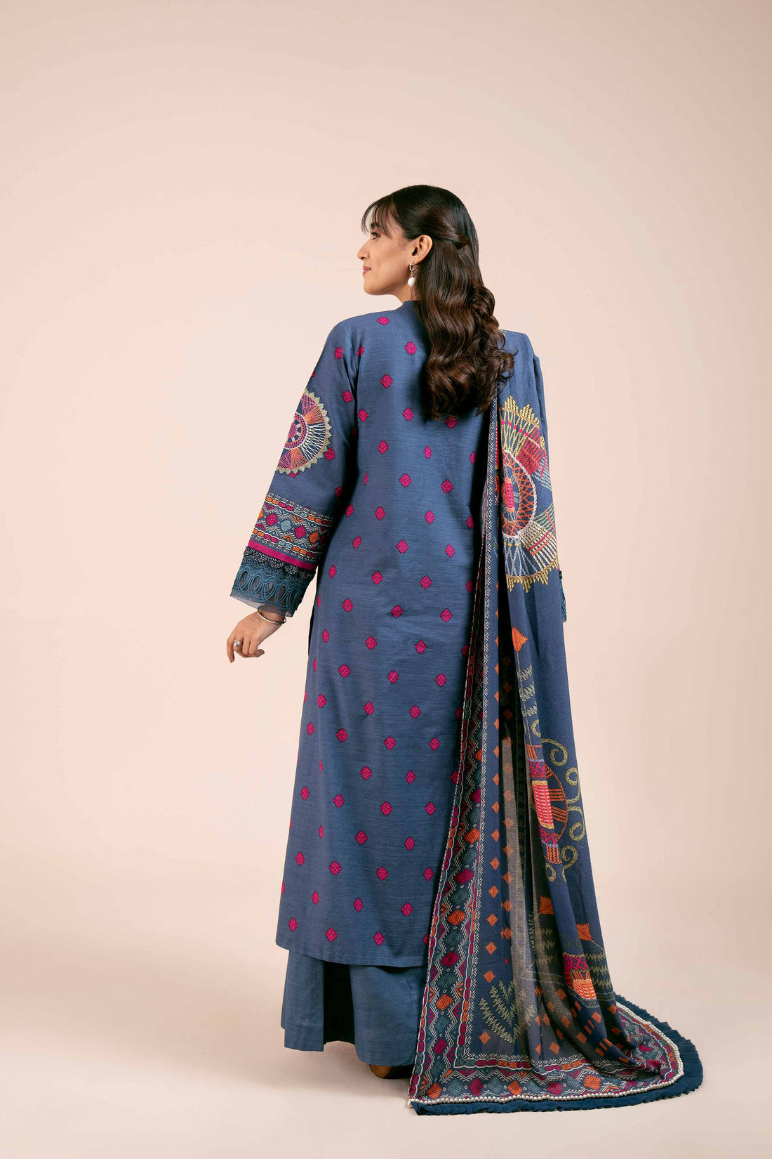 Nishat Linen | Naqsh Winter 2024 | Suit - 42404934