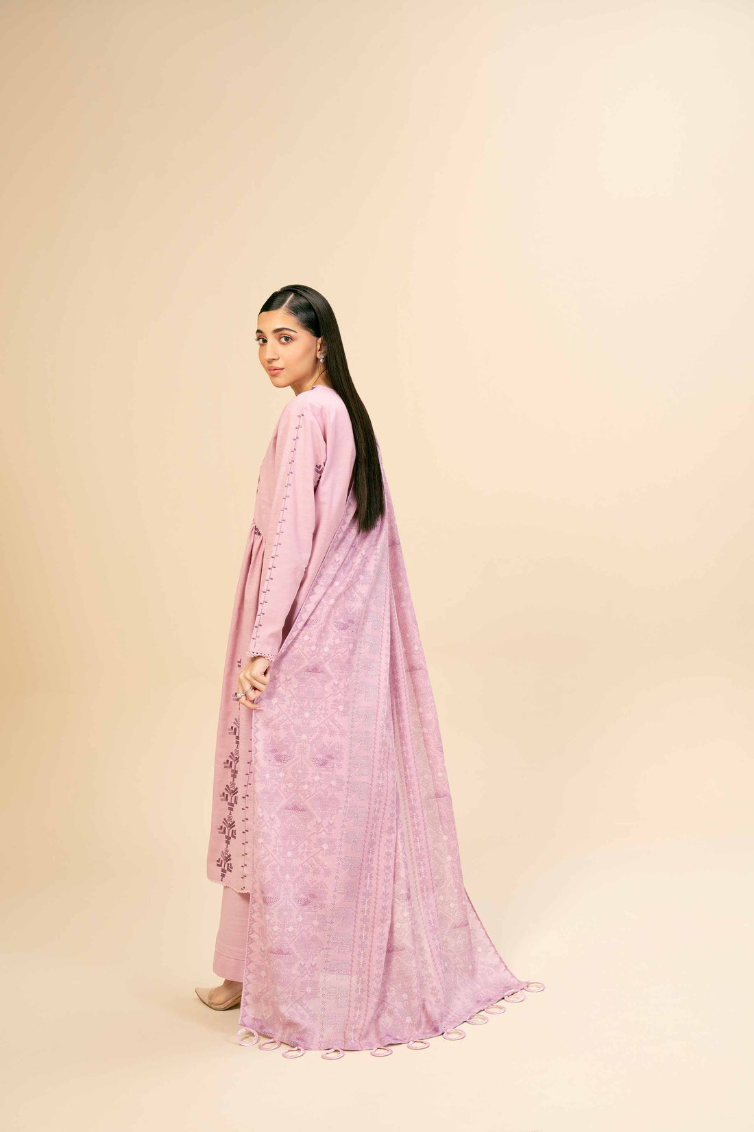 Nishat Linen | Naqsh Winter 2024 | Suit - 42404947