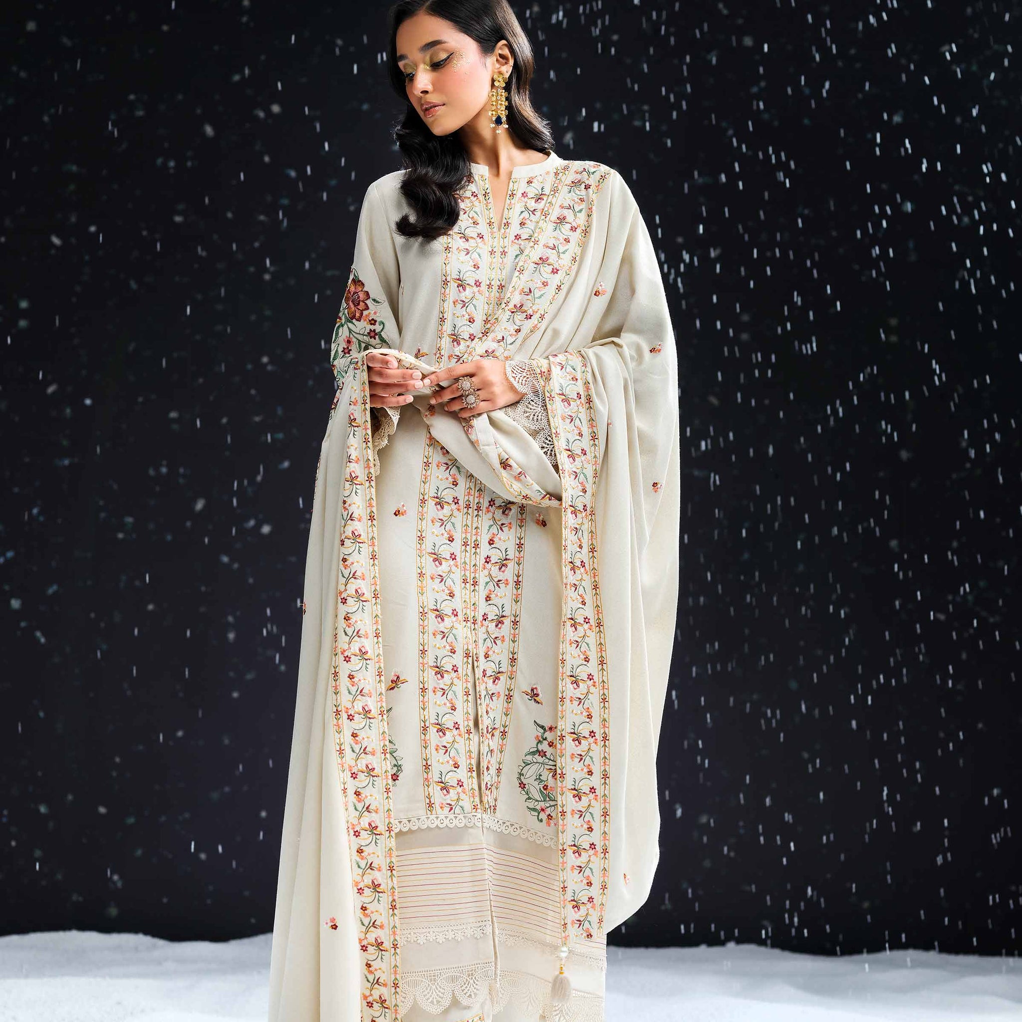 Nishat Linen | Naqsh Winter 2024 | Suit - 42405035