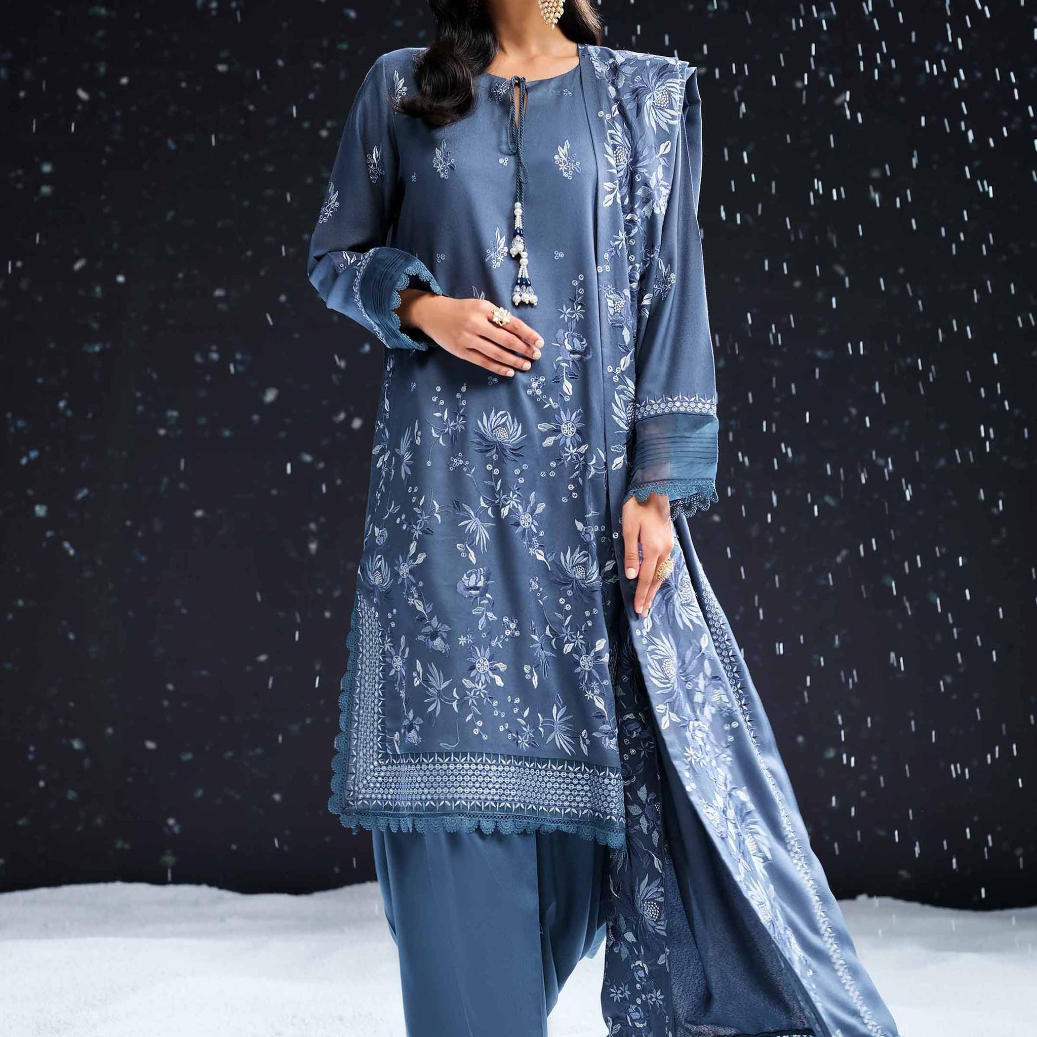 Nishat Linen | Naqsh Winter 2024 | Suit - 42405038