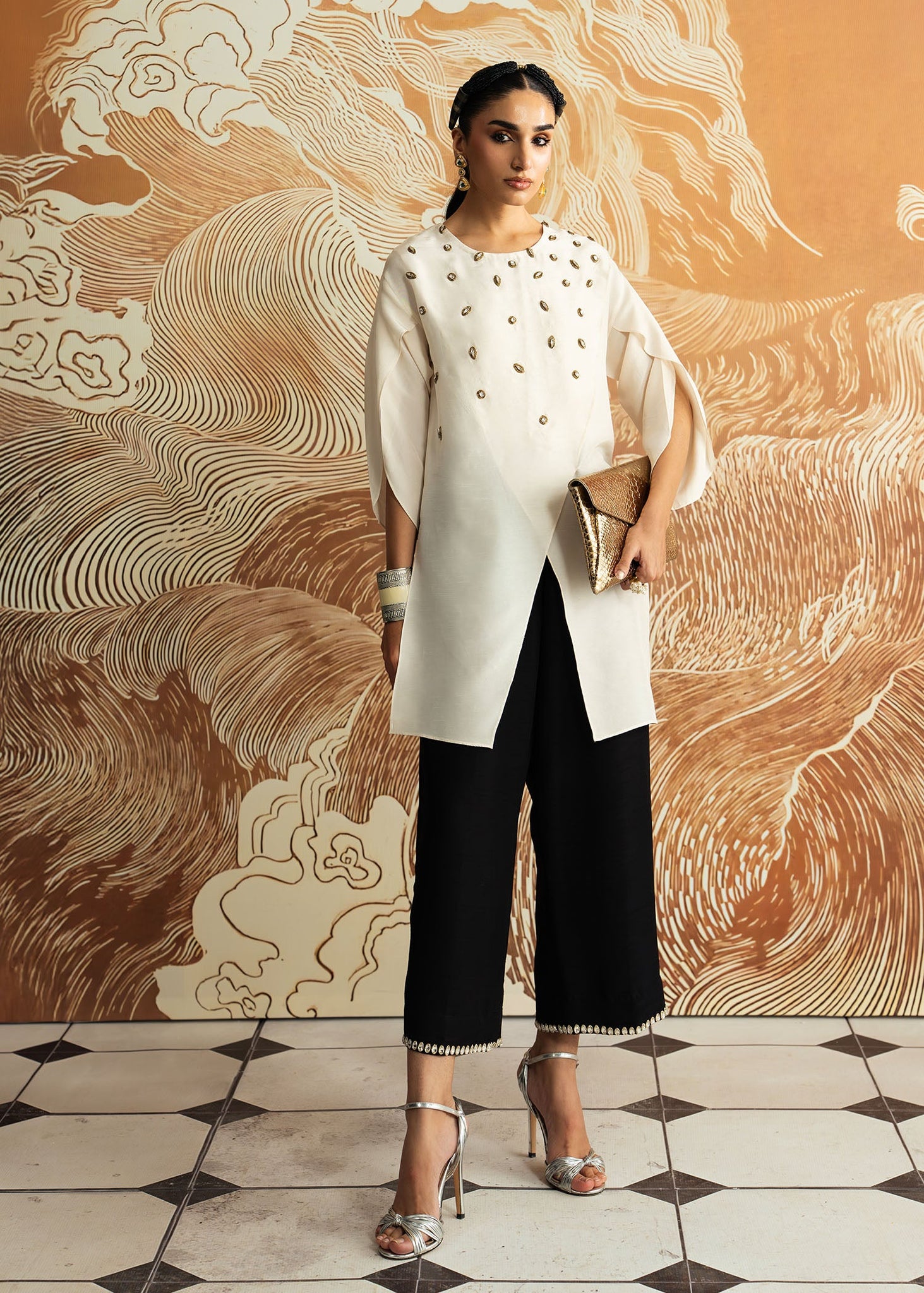 Mahgul | Whispers of Silk | Pearl Prism