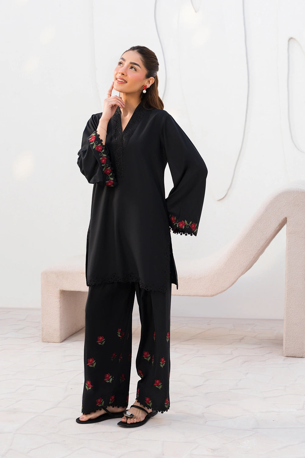 Azure | Chic Essentials | Dark Petal