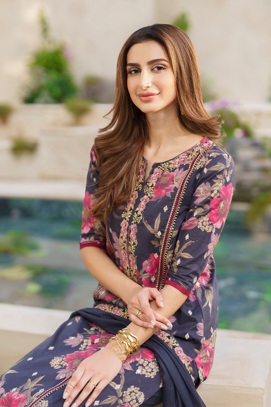 Iznik | Exclusive Lawn | SFL-12 EMBROIDERED LAWN - Pakistani Clothes for women, in United Kingdom and United States