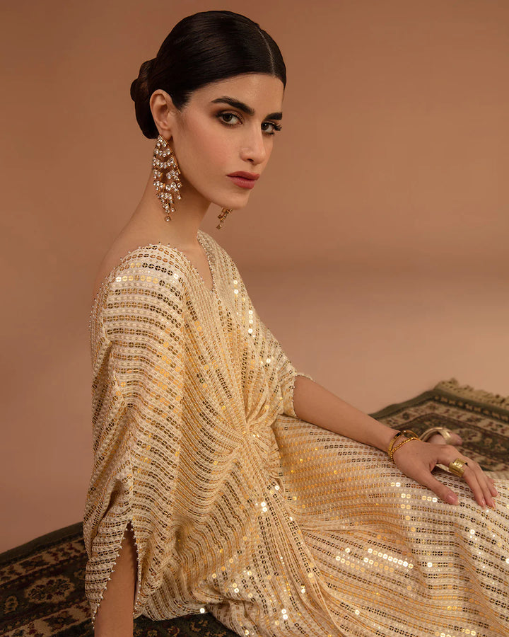 Faiza Saqlain | Aleira Evening Edit 24 | Beyza - Hoorain Designer Wear - Pakistani Ladies Branded Stitched Clothes in United Kingdom, United states, CA and Australia