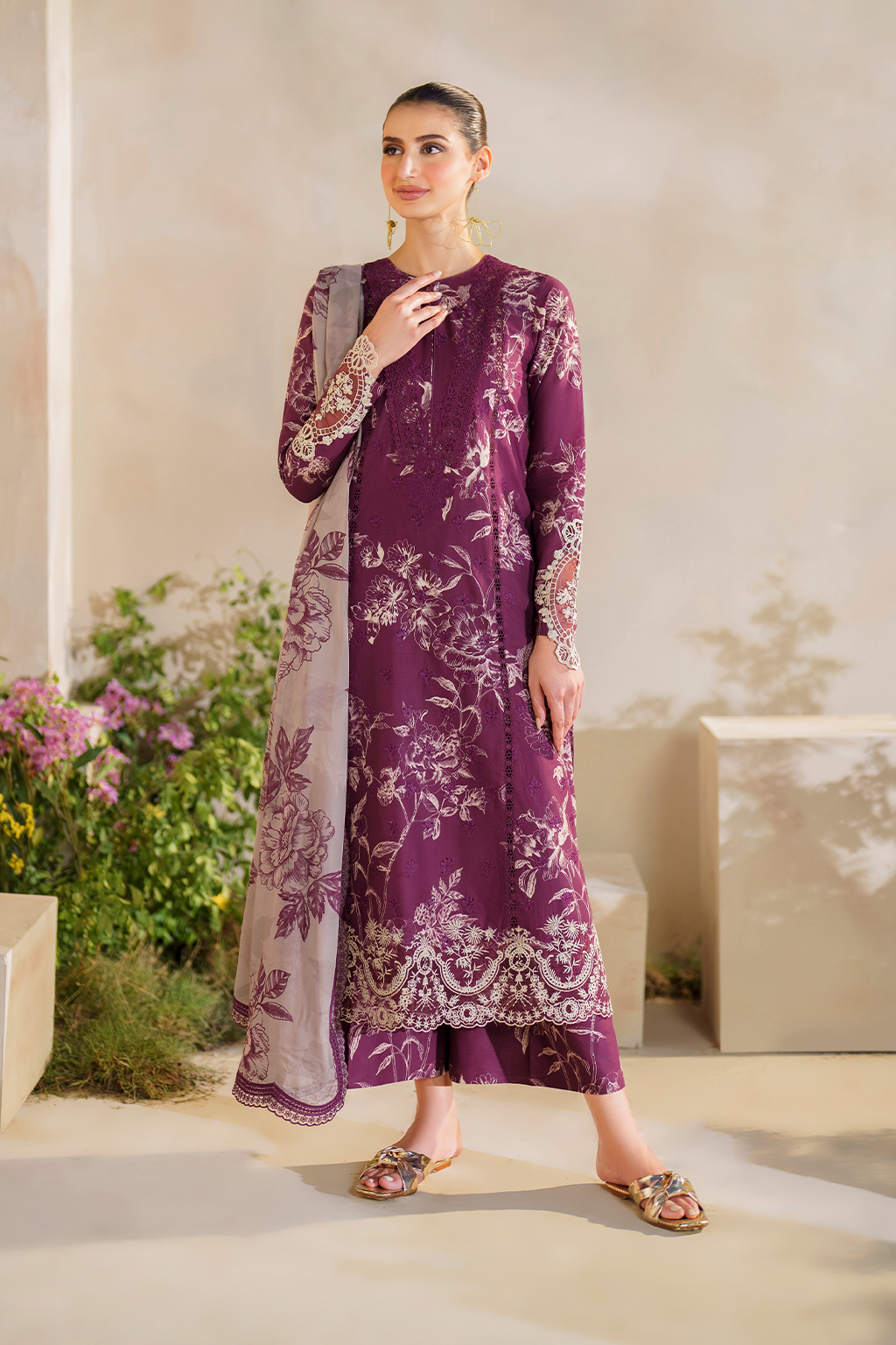 Iznik | Festive lawn 24 | SFL-04 - Pakistani Clothes for women, in United Kingdom and United States