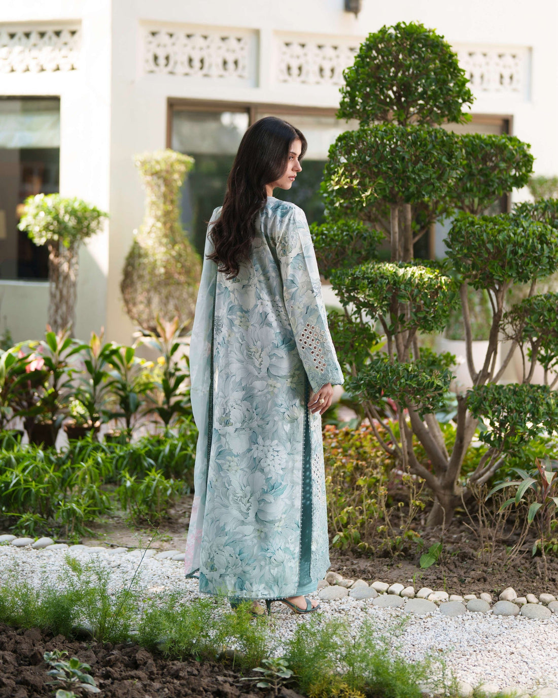 Neeshay | Printkari | CALIXA