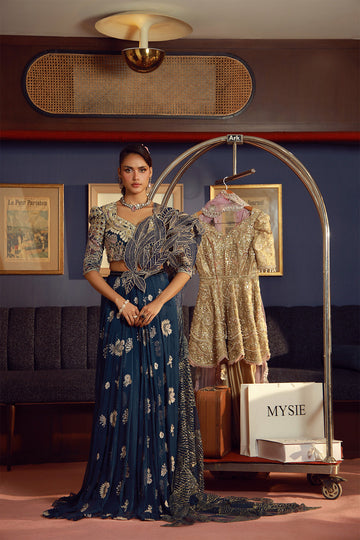 Mysie | Festive 26 | Afra