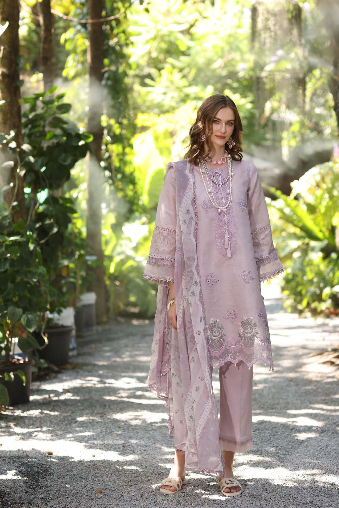 Noor by Saadia Asad | Eid Luxe Printedkari | D6-B