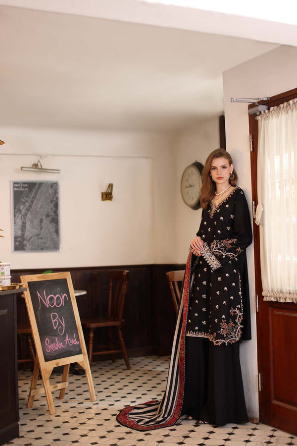 Noor by Saadia Asad | Winter Embroidered Printkhaas 25 | D1 - A