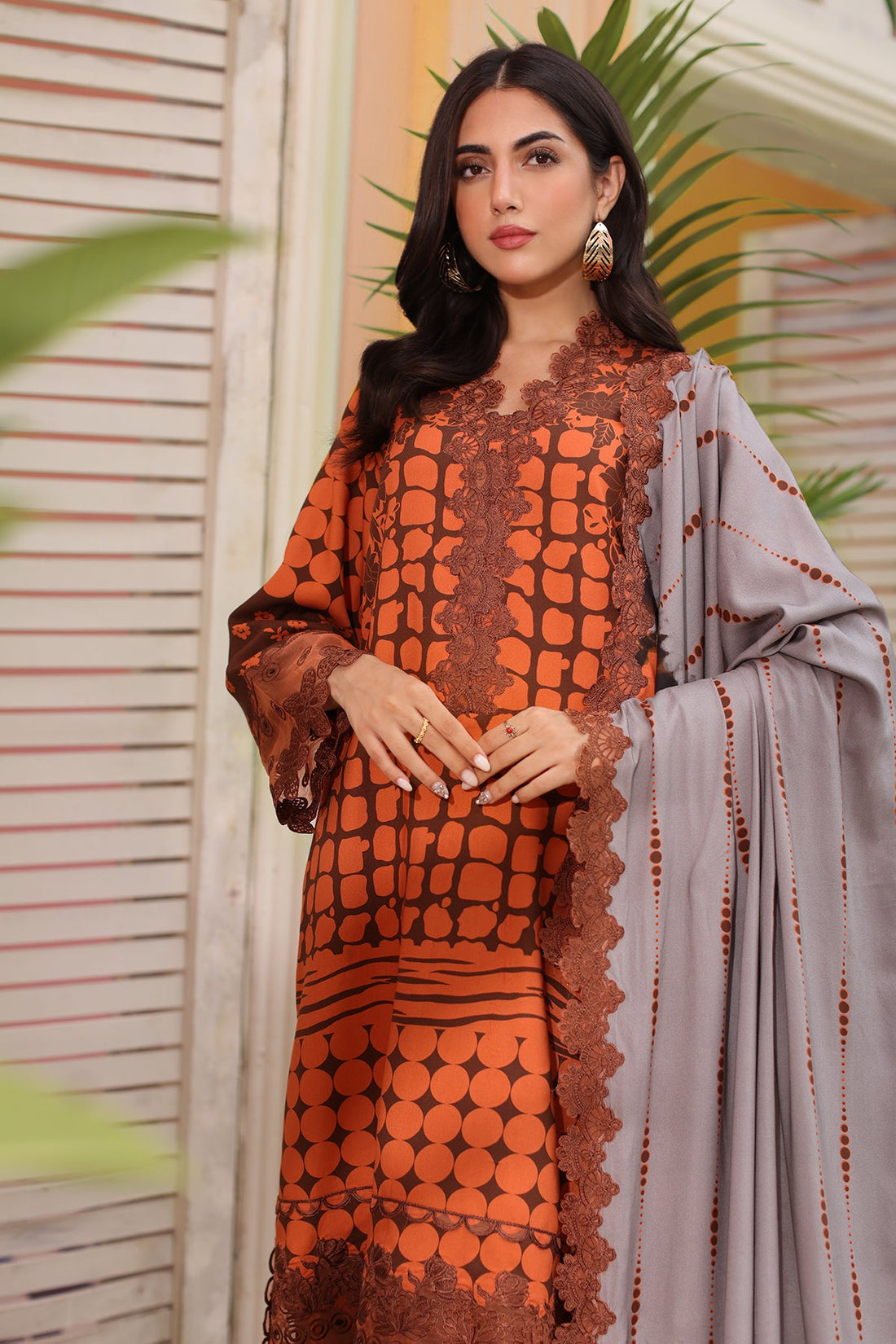 Charizma | Sheen Embroidered Linen Shawl | SHW4-08