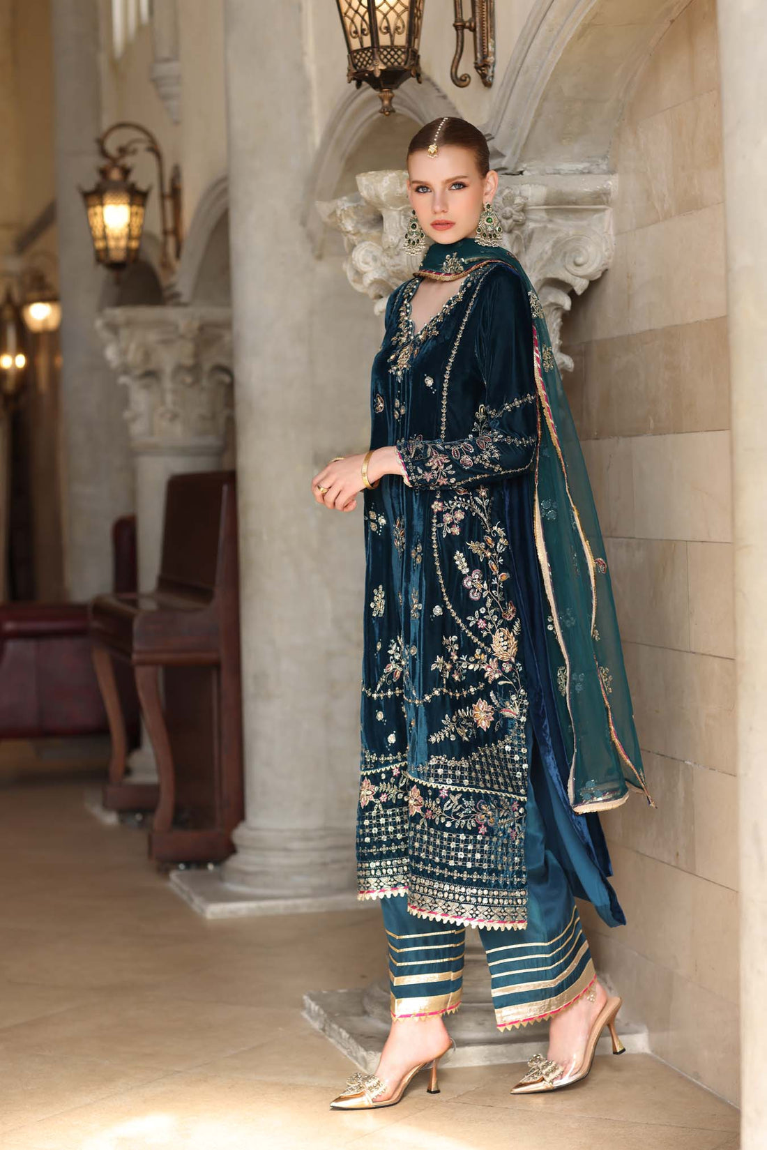Noor by Saadia Asad | Handcrafted Velvet 25 | Andaleeb