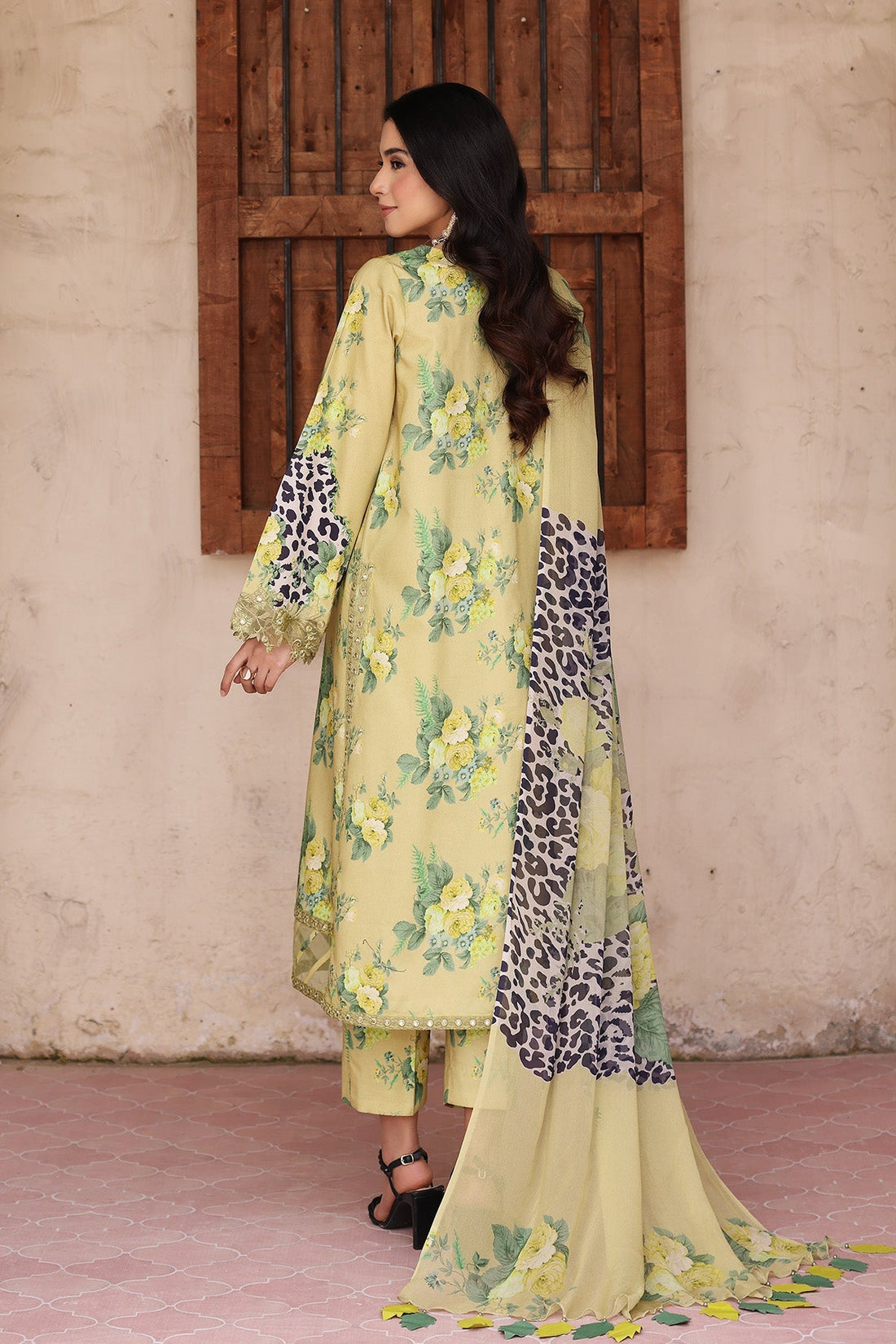 Charizma | Lawn Collection 24 | CCS4-15