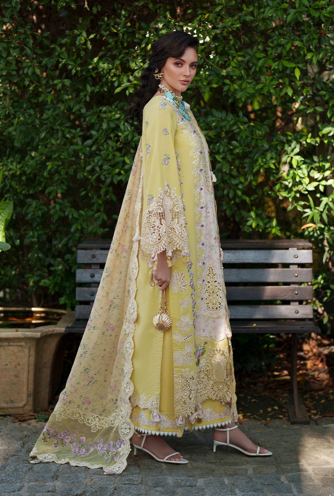 AJR Couture | Evara Luxury Lawn | Kaia