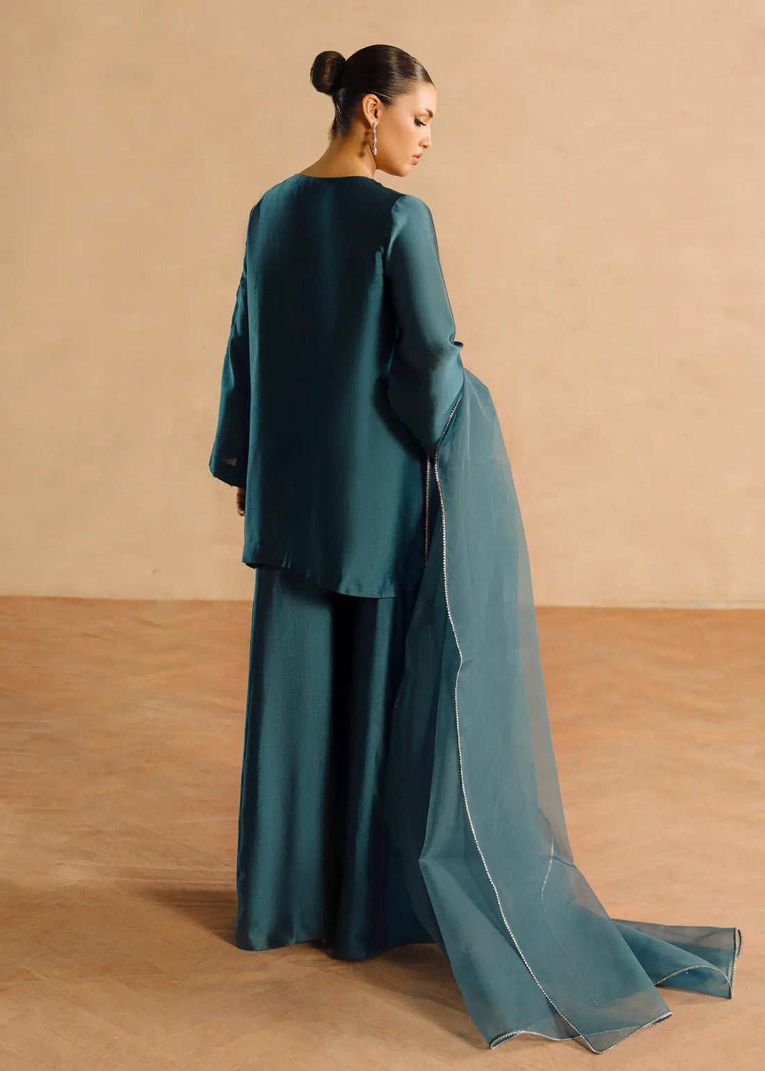 Jeem | Fo rmals 25 |AVA ZINC