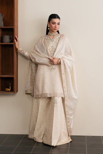 Xenia Formals | Fancy Formals 26 | ROYALE