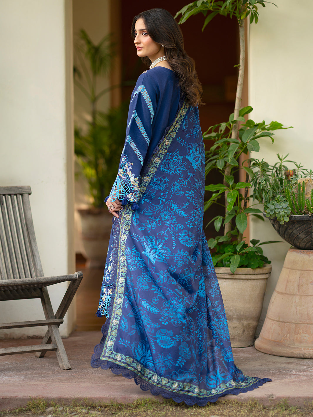 Mahnur | Angan Embroidered Lawn 26 | AN-002