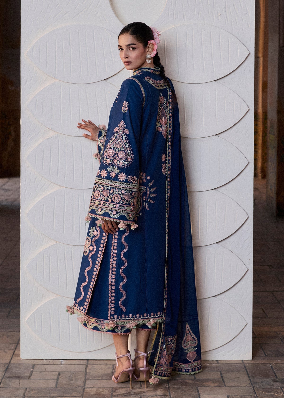 hussain rehar blue dress Hussain Rehar Sky Blue&off White Embroidery Lawn Luxury Dress  Emarlad Wear