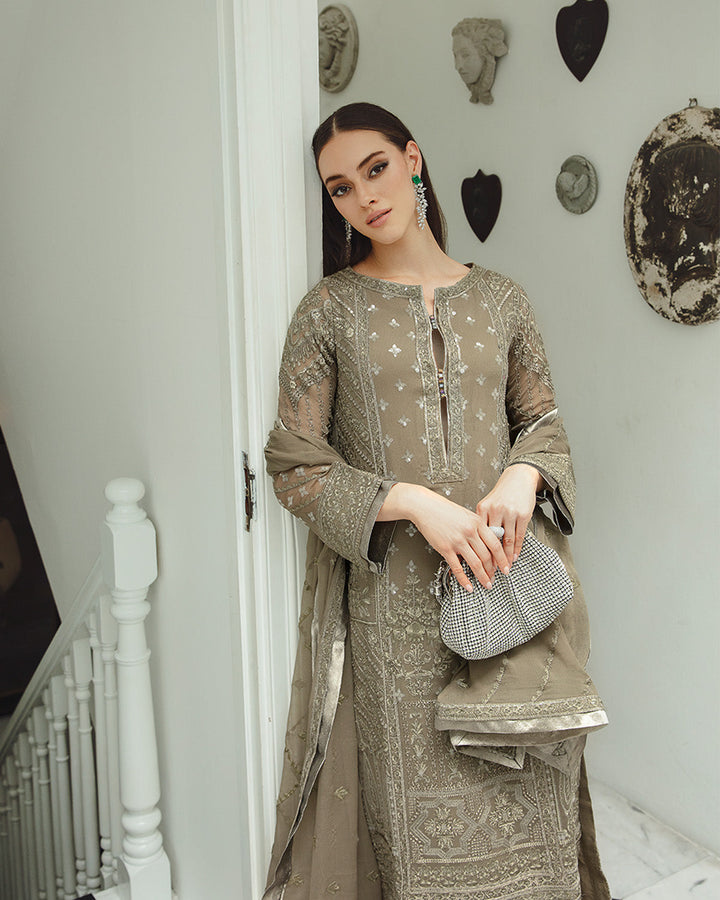 Maryum n Maria | Freesia Ariya Formals | SW23-504 - Umber - Zarin - Pakistani Clothes for women, in United Kingdom and United States