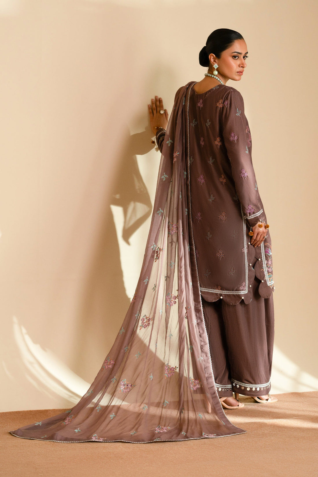 Taana Baana | The Velvet Affair | F0462