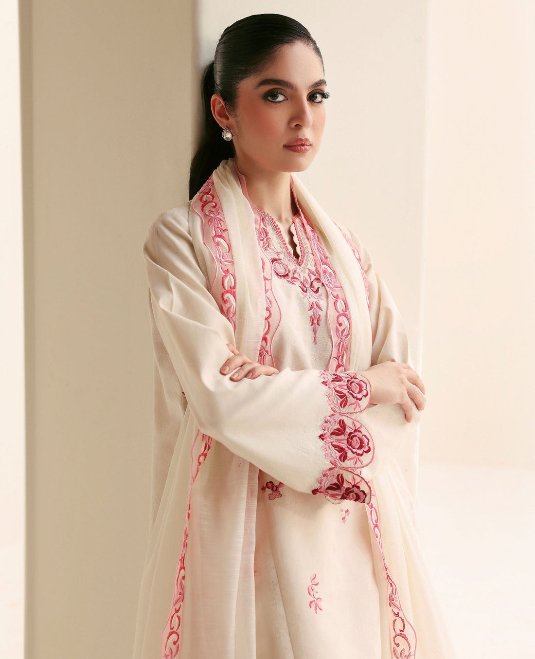 Republic Womenswear | Basics Pre Fall 25 | Camélia