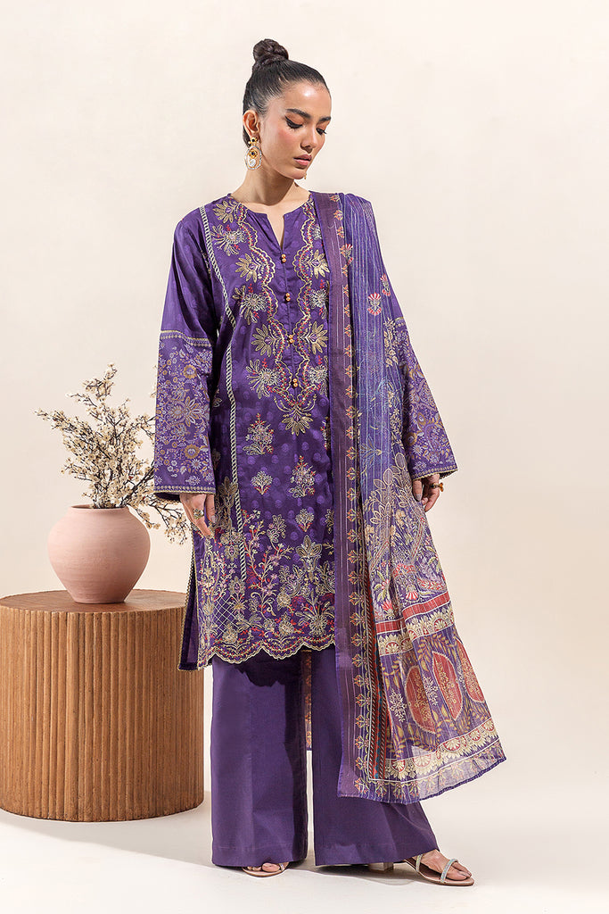 Beechtree | Luxe S’24 | ENIGMATIC CHARM - Hoorain Designer Wear - Pakistani Ladies Branded Stitched Clothes in United Kingdom, United states, CA and Australia