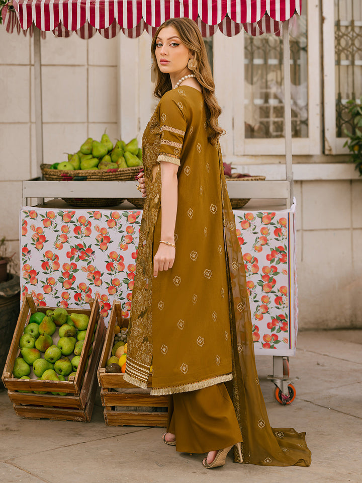 Mahnur | Mahrukh Eid Edit 24 | CHLOE - Hoorain Designer Wear - Pakistani Ladies Branded Stitched Clothes in United Kingdom, United states, CA and Australia