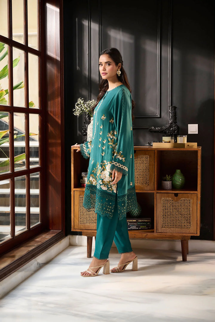 Dhanak | Festive Edit | 2384 - Hoorain Designer Wear - Pakistani Ladies Branded Stitched Clothes in United Kingdom, United states, CA and Australia