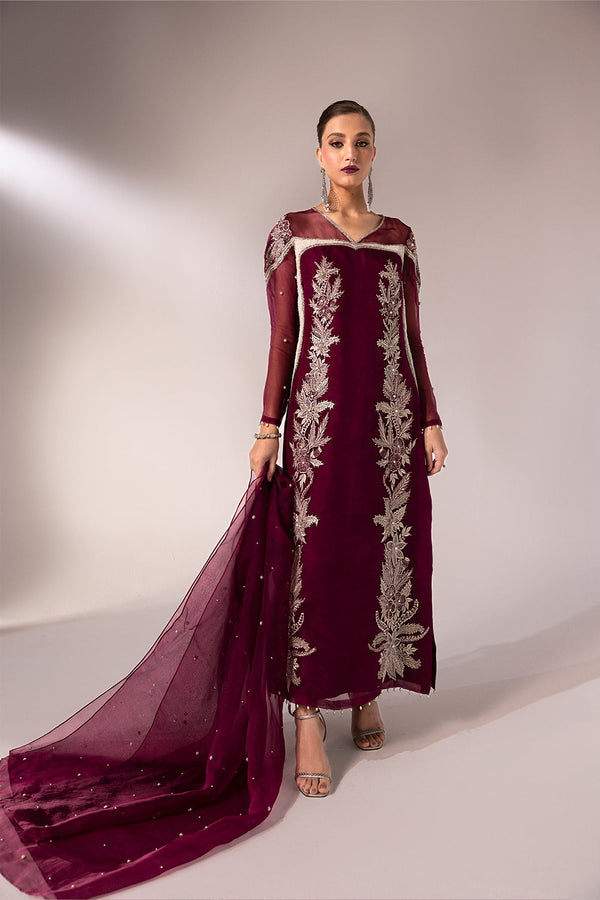 Caia | Regine Luxury Formal’23 | CAMELLIA - Hoorain Designer Wear - Pakistani Ladies Branded Stitched Clothes in United Kingdom, United states, CA and Australia