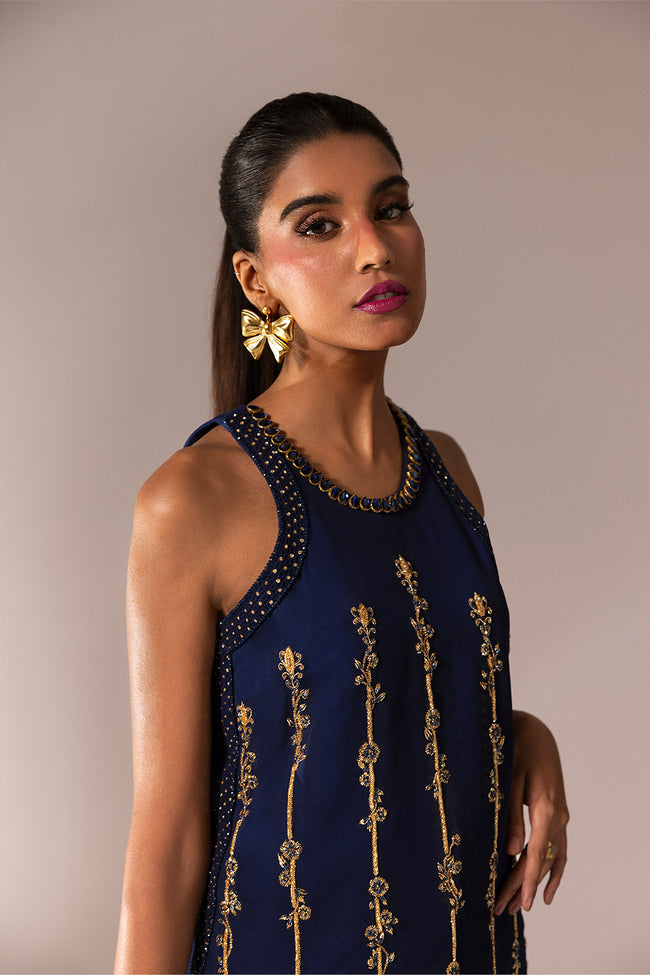 Caia | Regine Luxury Formal’23 | SAPPHIRE - Hoorain Designer Wear - Pakistani Ladies Branded Stitched Clothes in United Kingdom, United states, CA and Australia