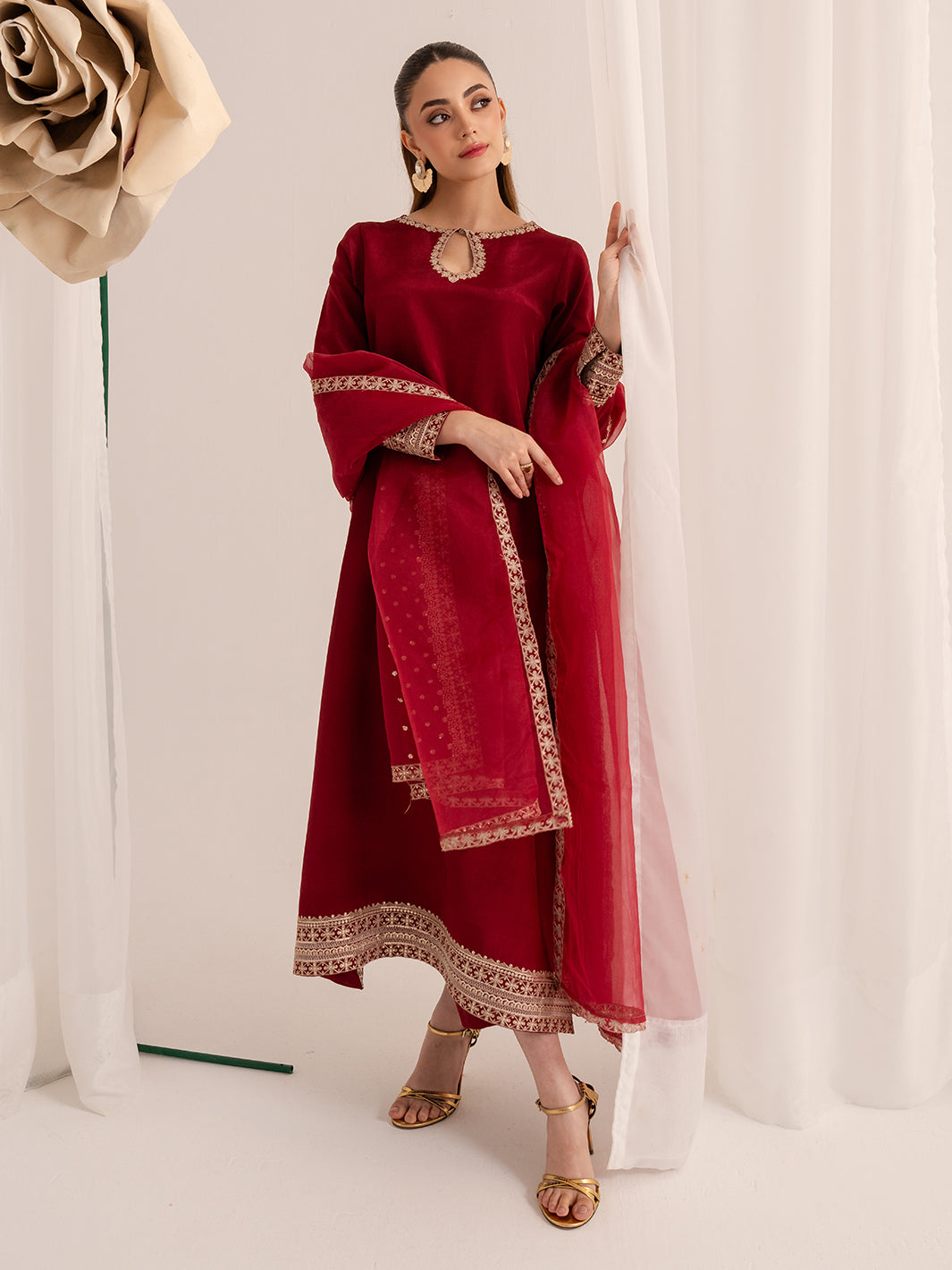 Izel | The Silk Chapter | Cherie