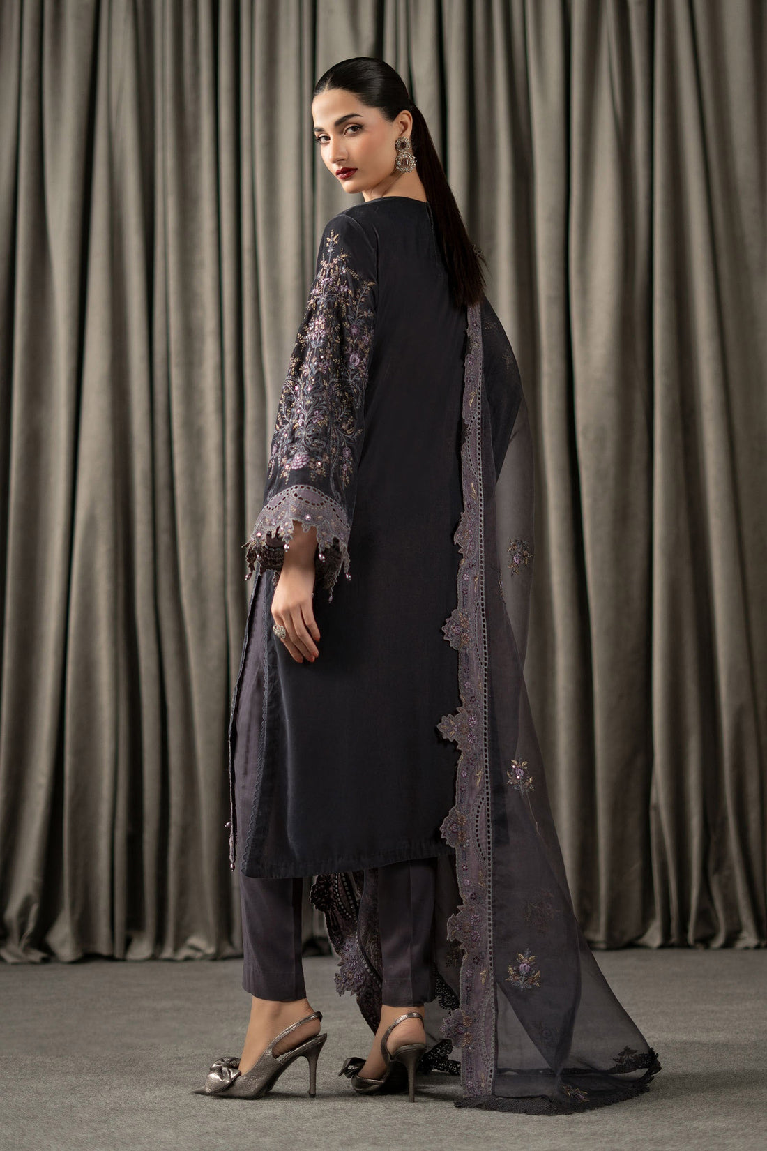 Maria B | Winter Luxe Pret 25 | WLS-1305