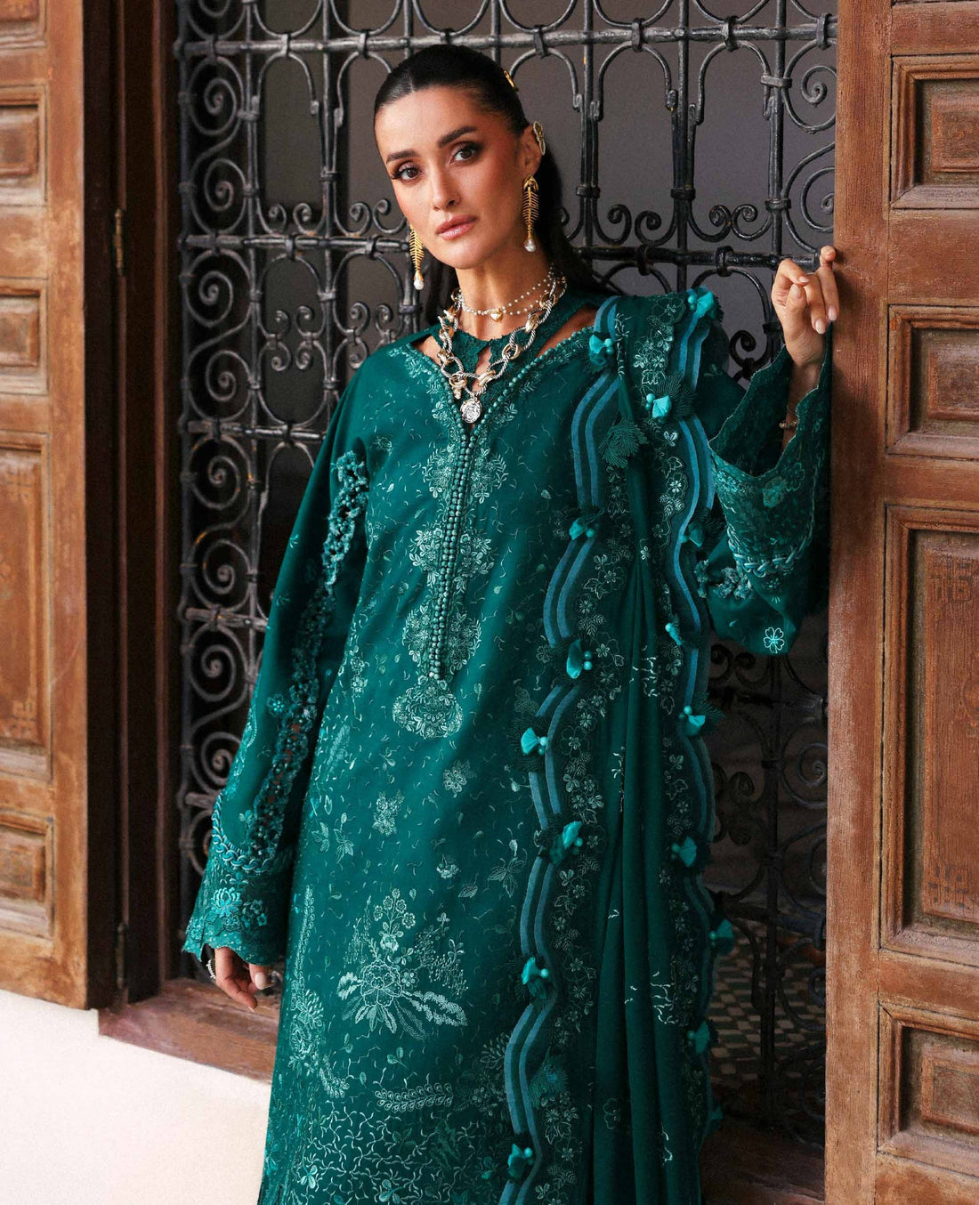 Republic Womenswear | Reine Luxury Lawn 26 | Luna