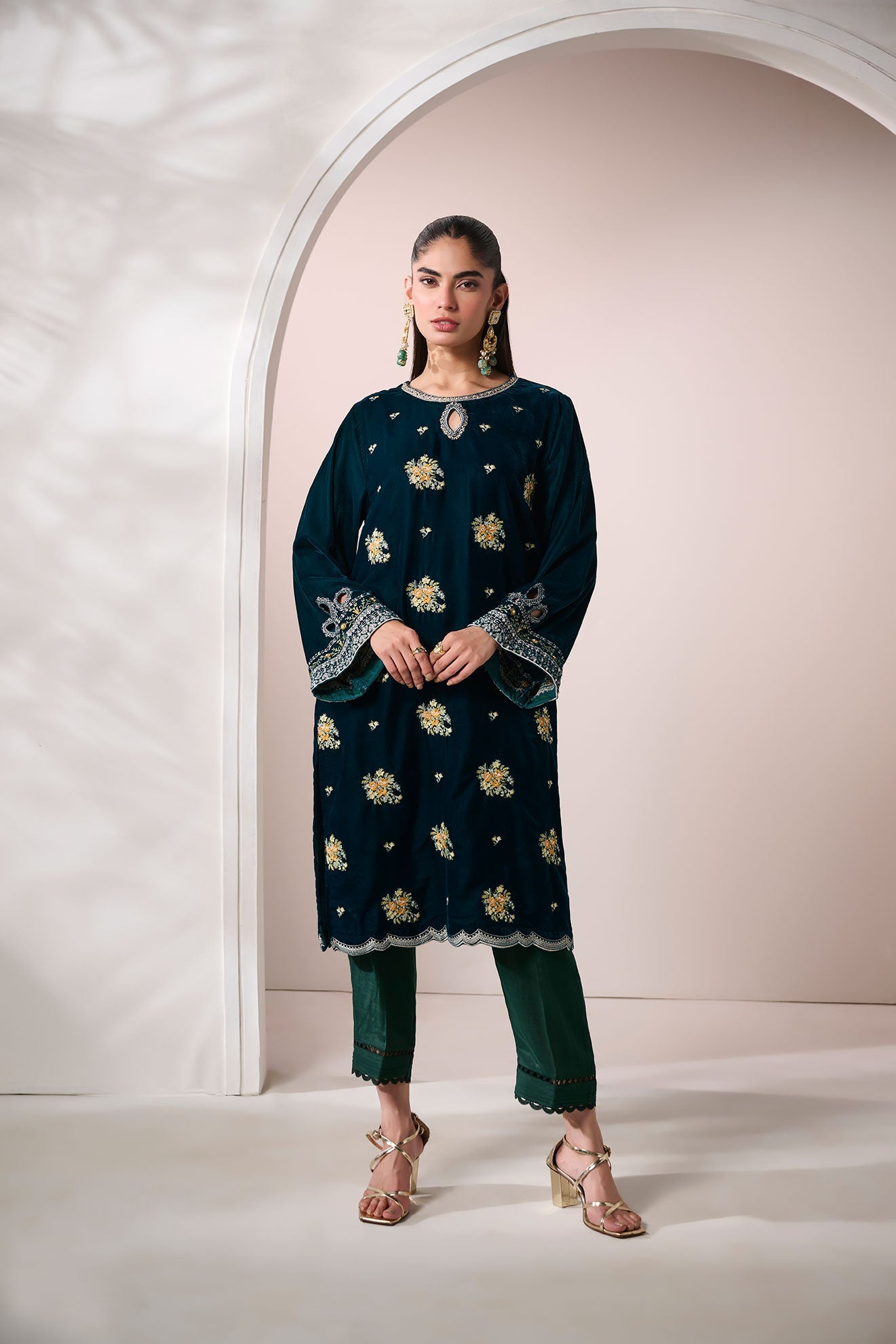 Dhanak | Velvet Edit | FW24DA-1895 DARK GREEN