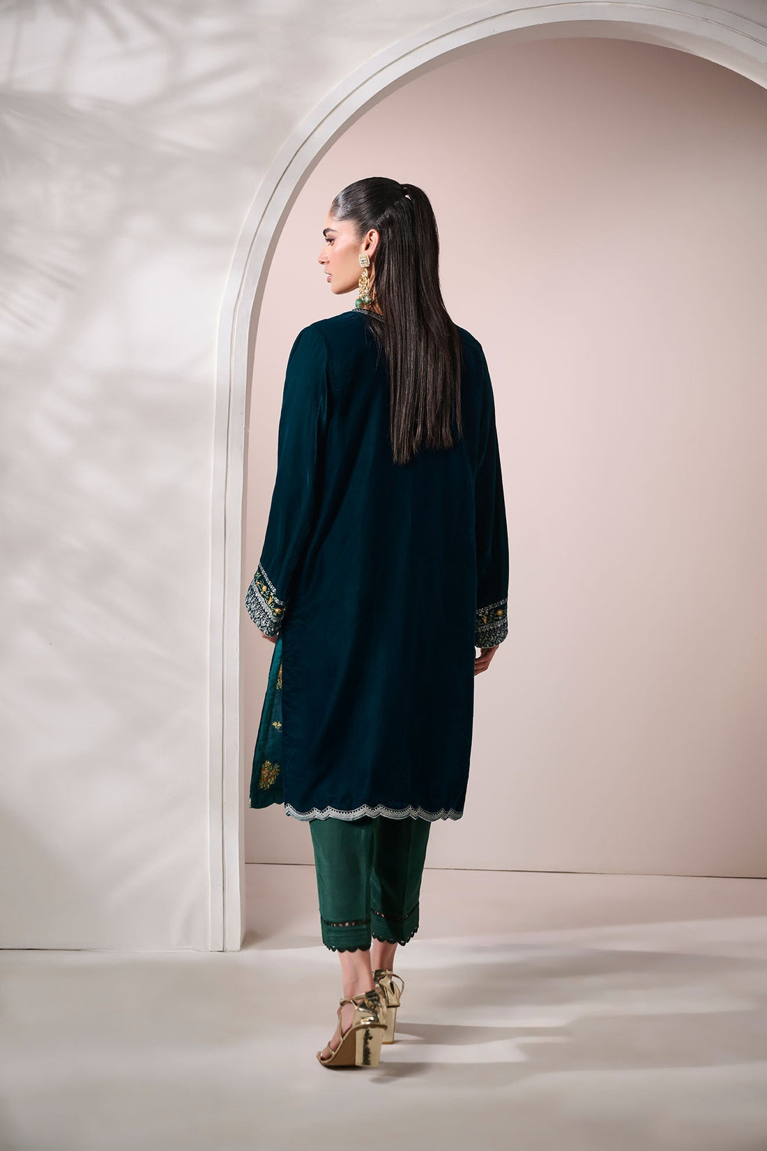 Dhanak | Velvet Edit | FW24DA-1895 DARK GREEN