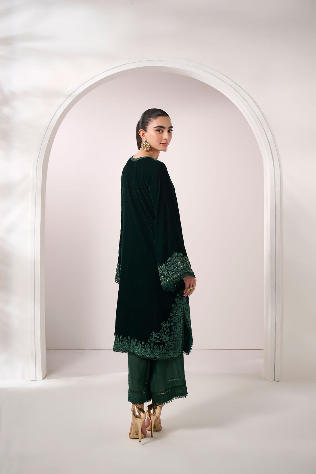 Dhanak | Velvet Edit | FW24DA-1896 DARK GREEN