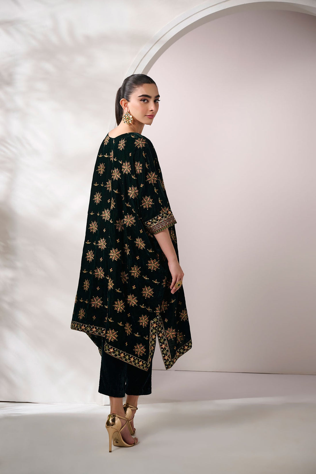 Dhanak | Velvet Edit | FW24DA-1898 DARK GREEN