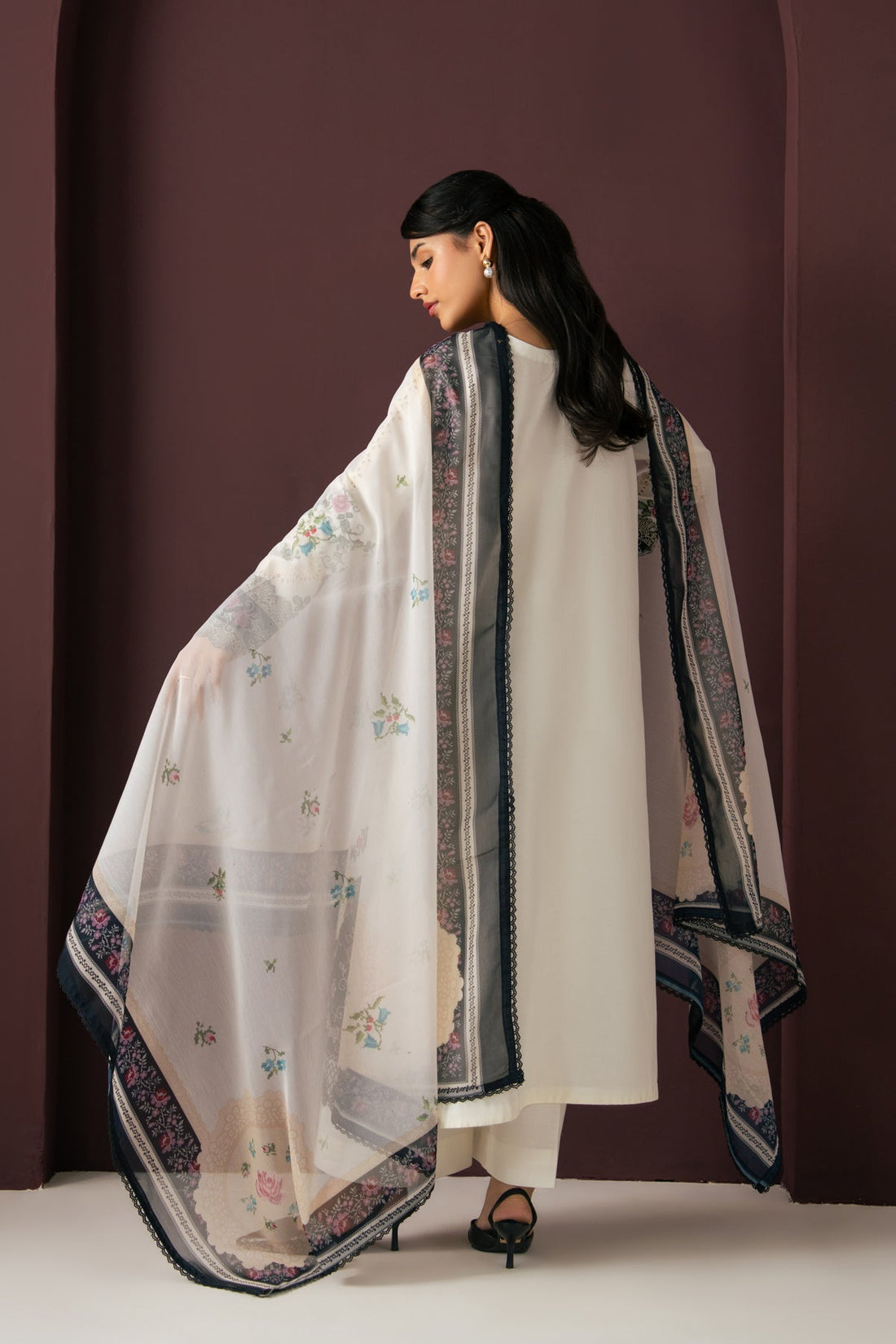 Xenia Formals | Namah Lawn 26 | ECLIPSE