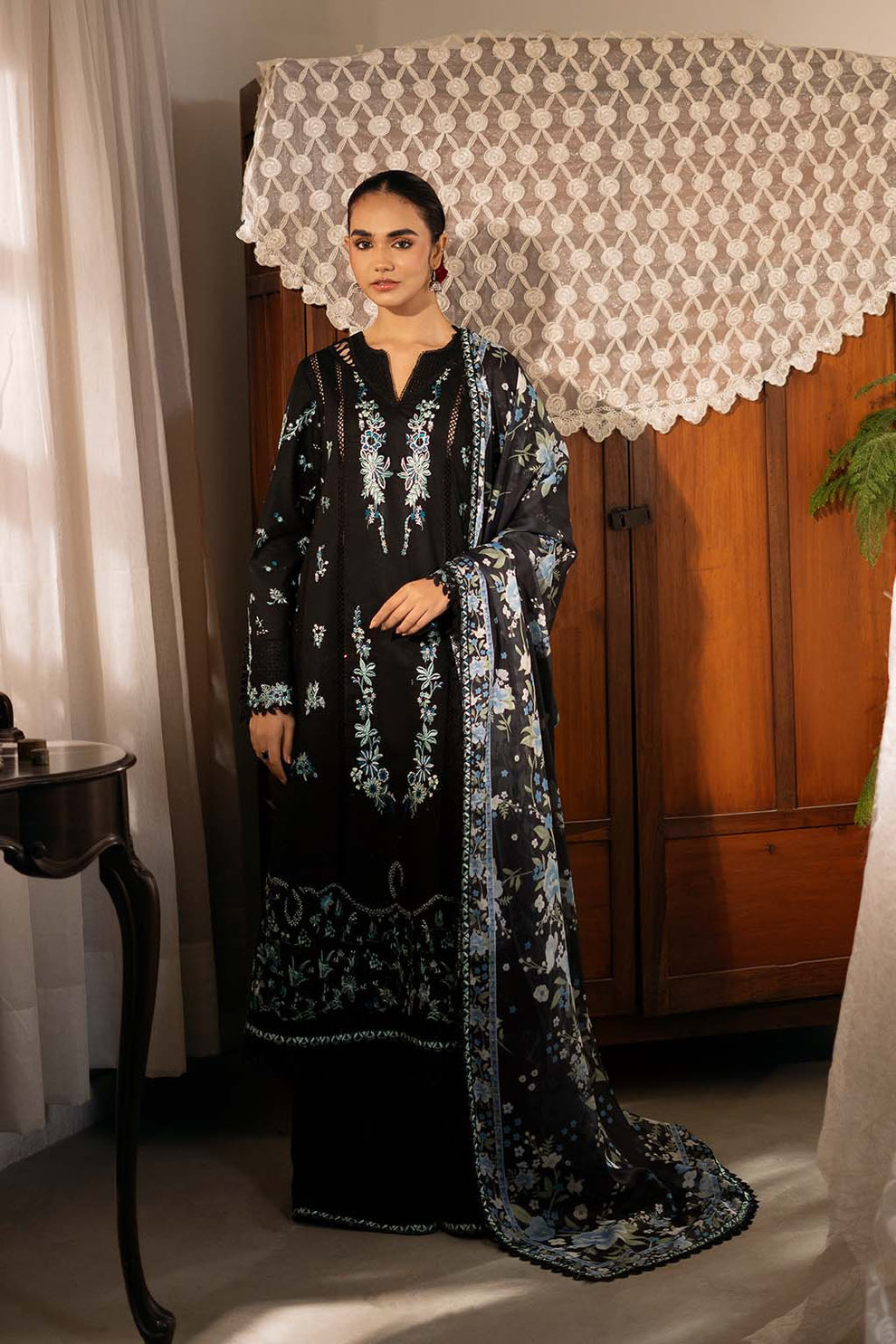 Zarposh | Sajni Lawn 25 | Mahzadi