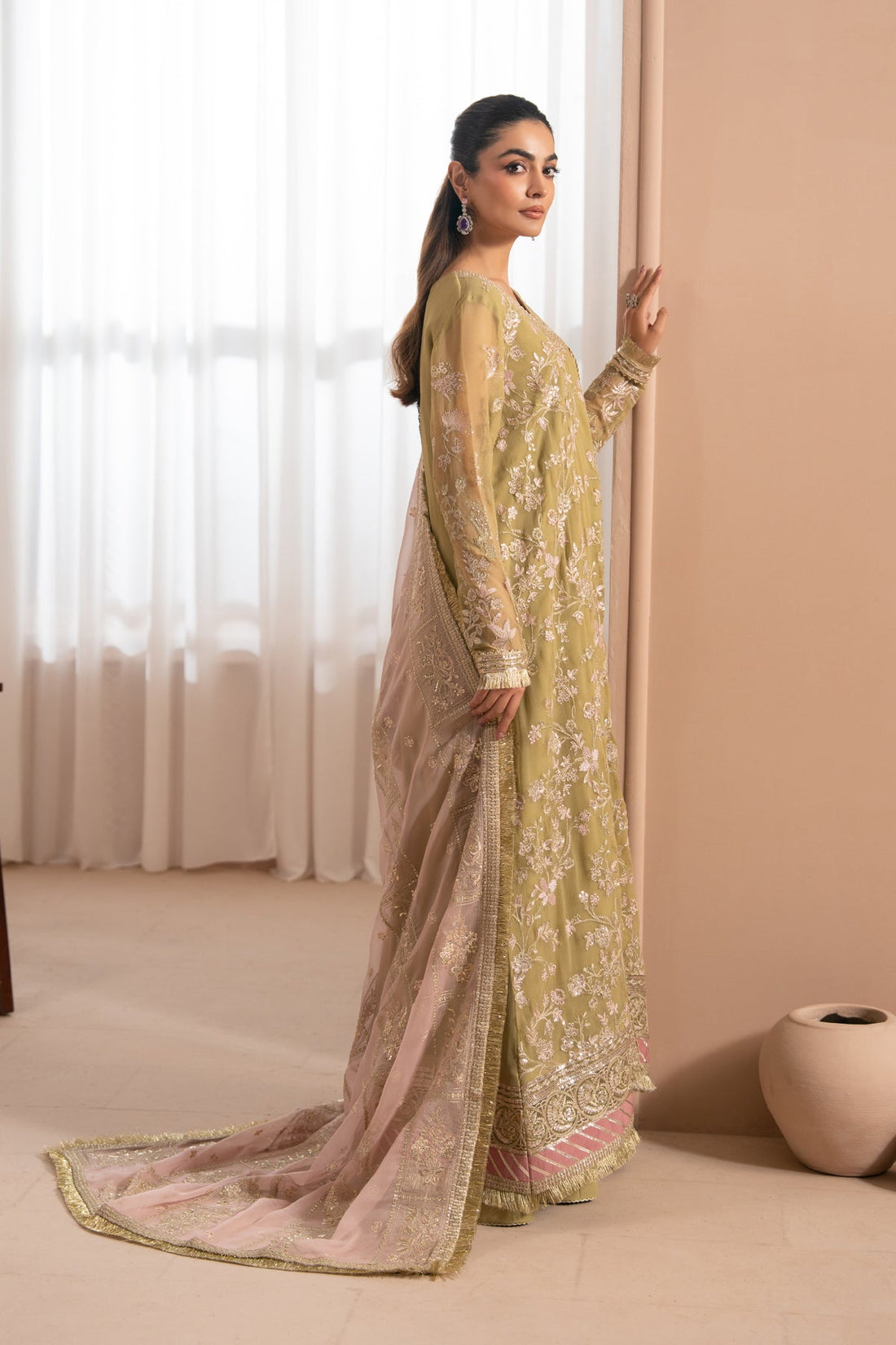 Xenia Formals | Fancy Formals 26 | NIVVI