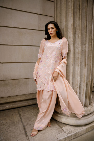 Sobia Nazir | Nimr 26 | Rosé