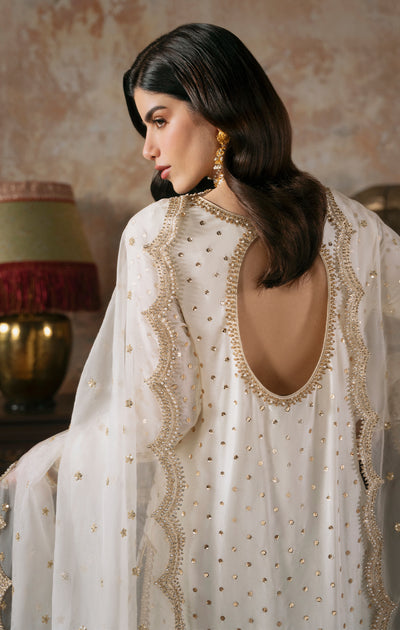 Maya | Viola Luxe Velvet 25 | ALANNA