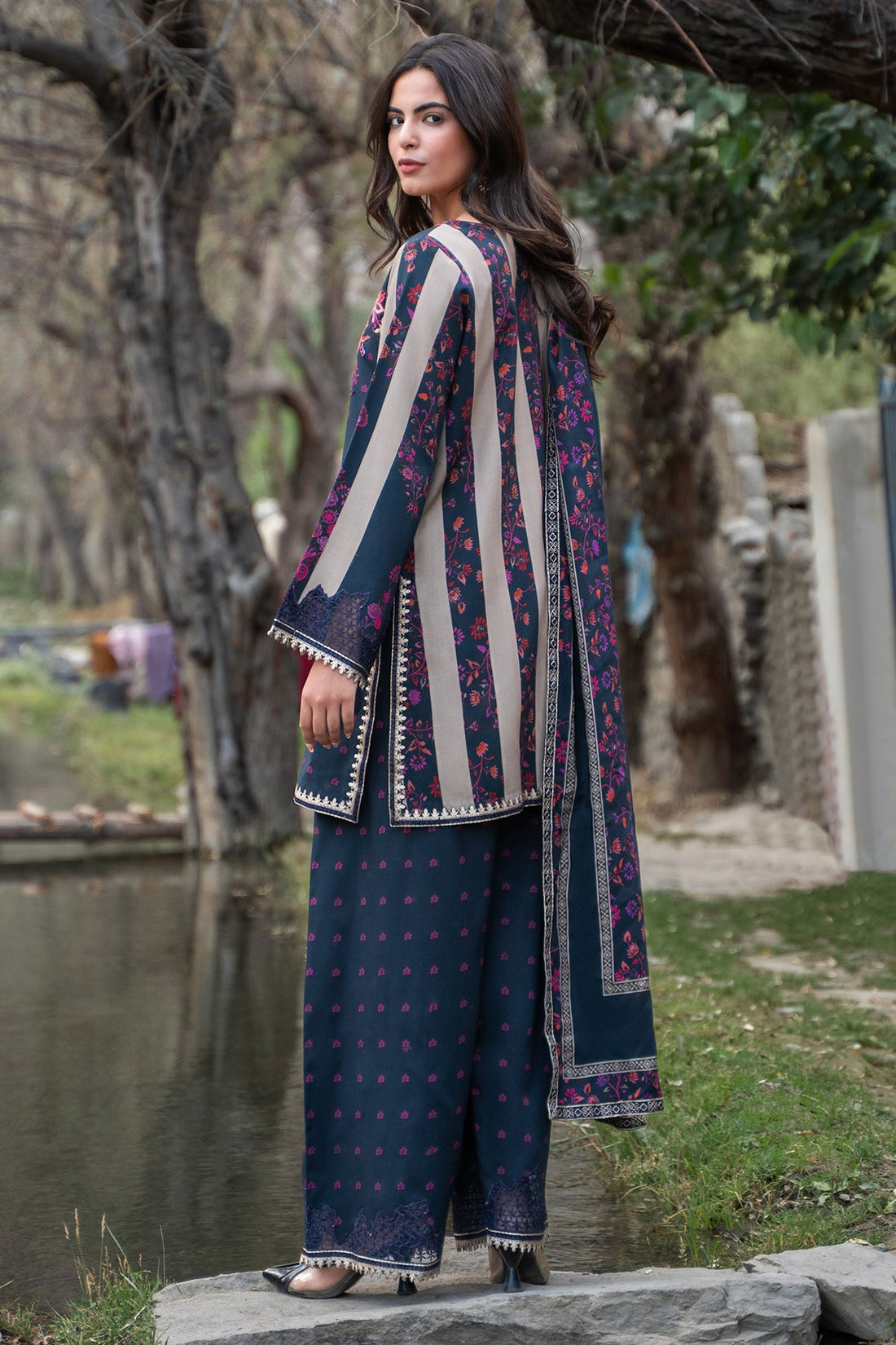 Charizma | Aniq Winter Collection | ANW7-11
