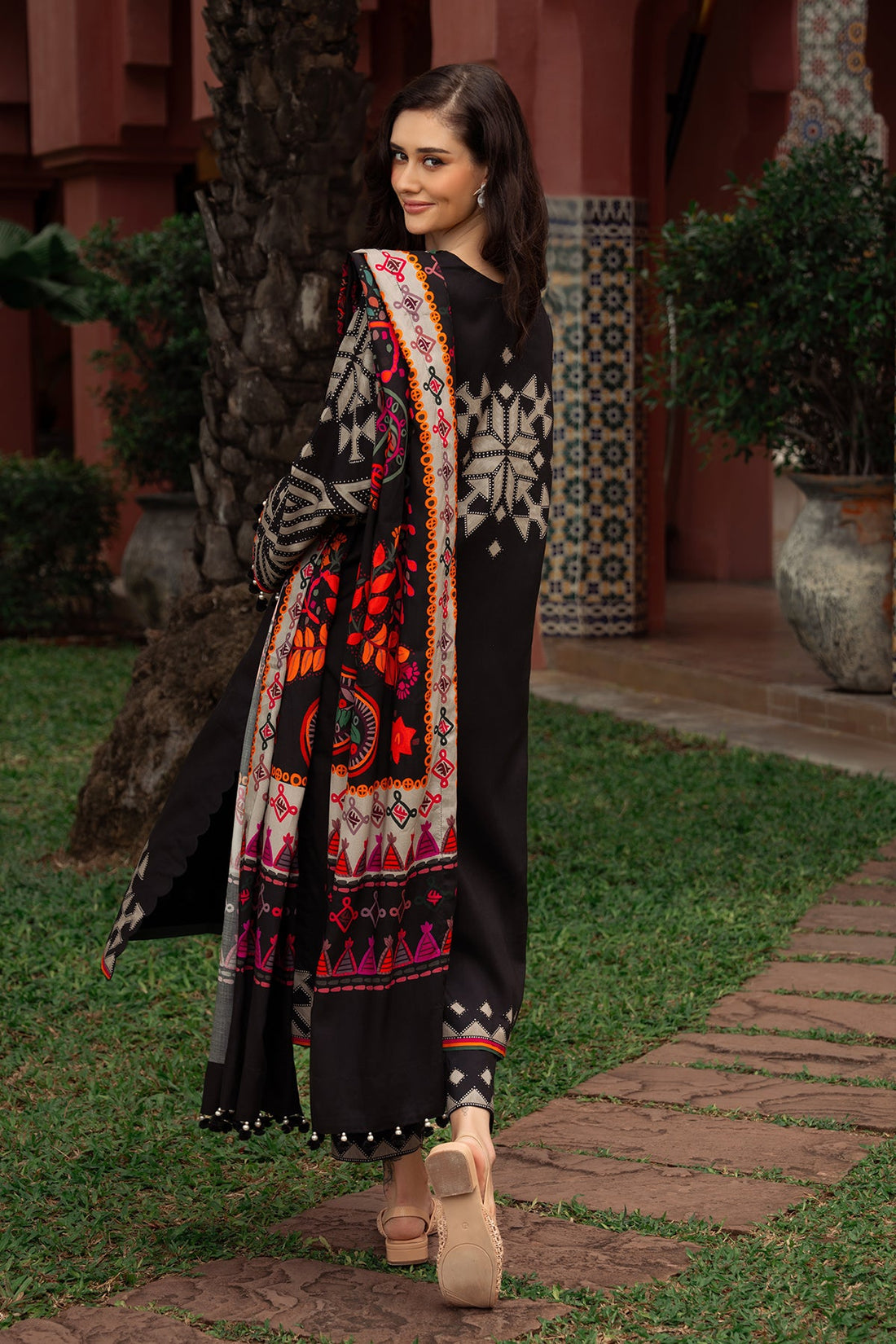 Charizma | C Prints Winter 25 | 
3-PC Unstitched Printed Linen Collection CPW5-06