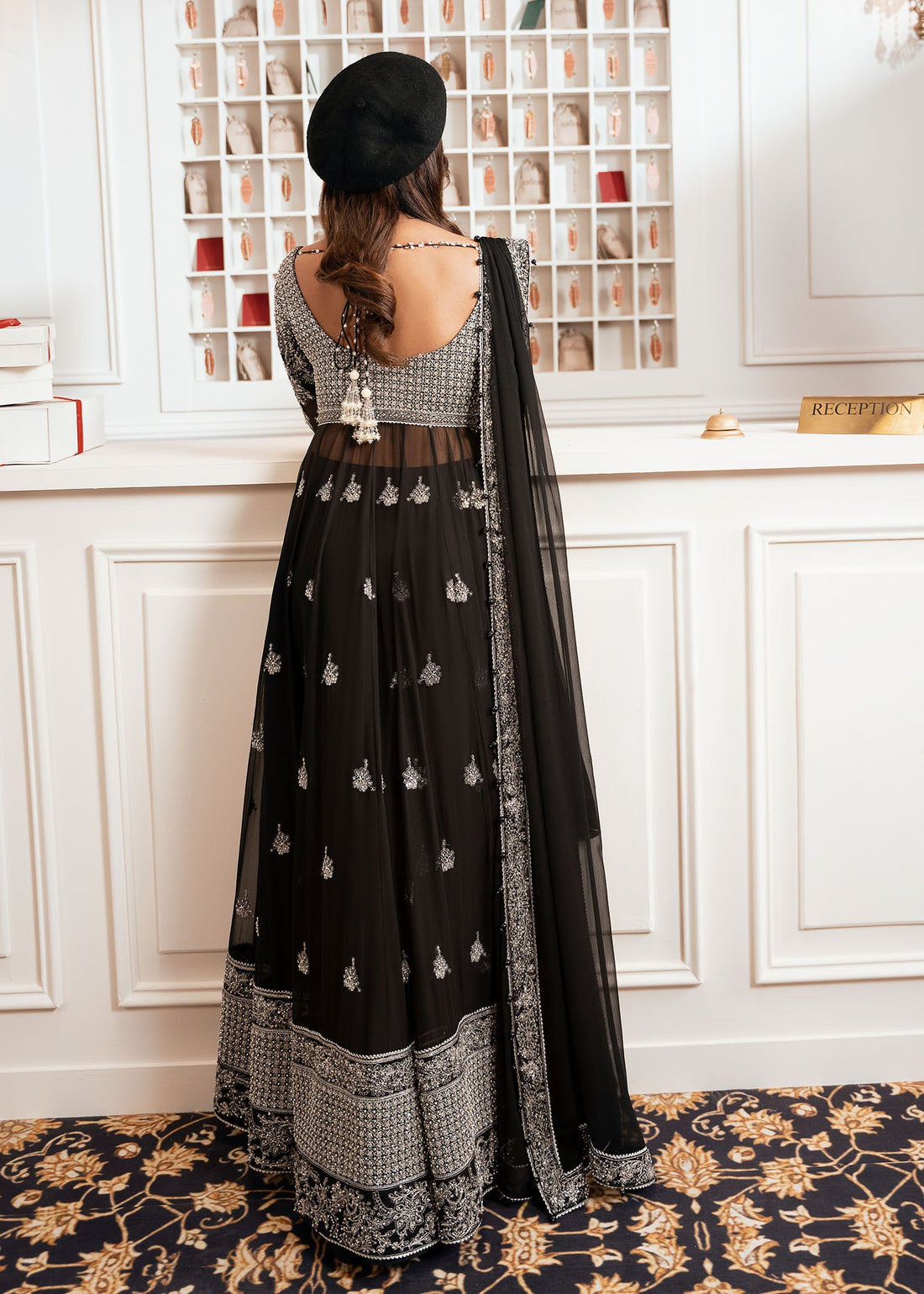 Zarizaa | Check in 5 Series | CLOAK