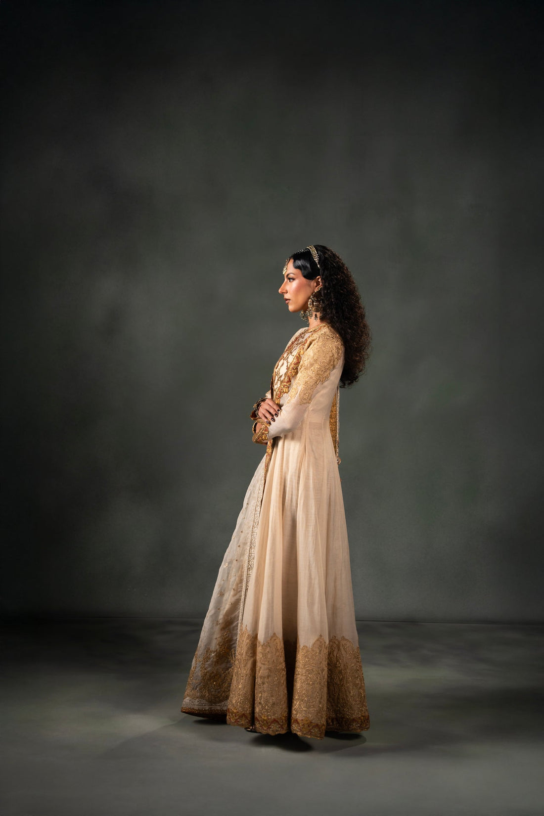 Nilofer Shahid | Mihrimah Formals | Hurram